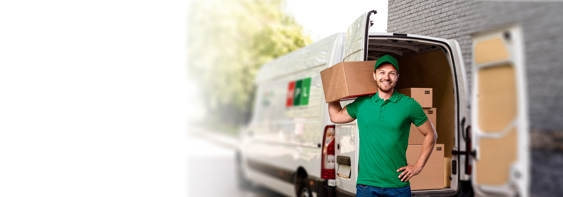 Csatlakozz hozzánk csomagkézbesítőként! E-mail: munka@posta.hu, telefonszám: +36 30/772-9769